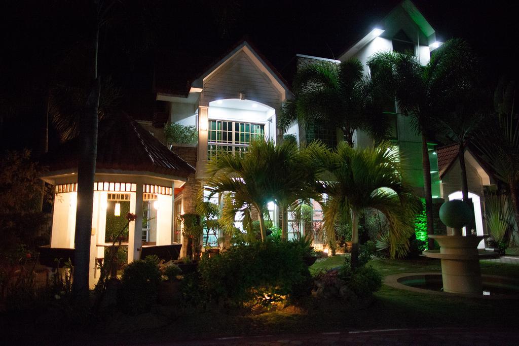 Sir Nico Guesthouse And Resort Pulilan Экстерьер фото